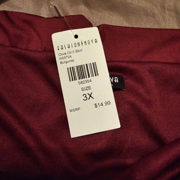 Pencil Skirt - Curvy Size - Picture 2 of 4